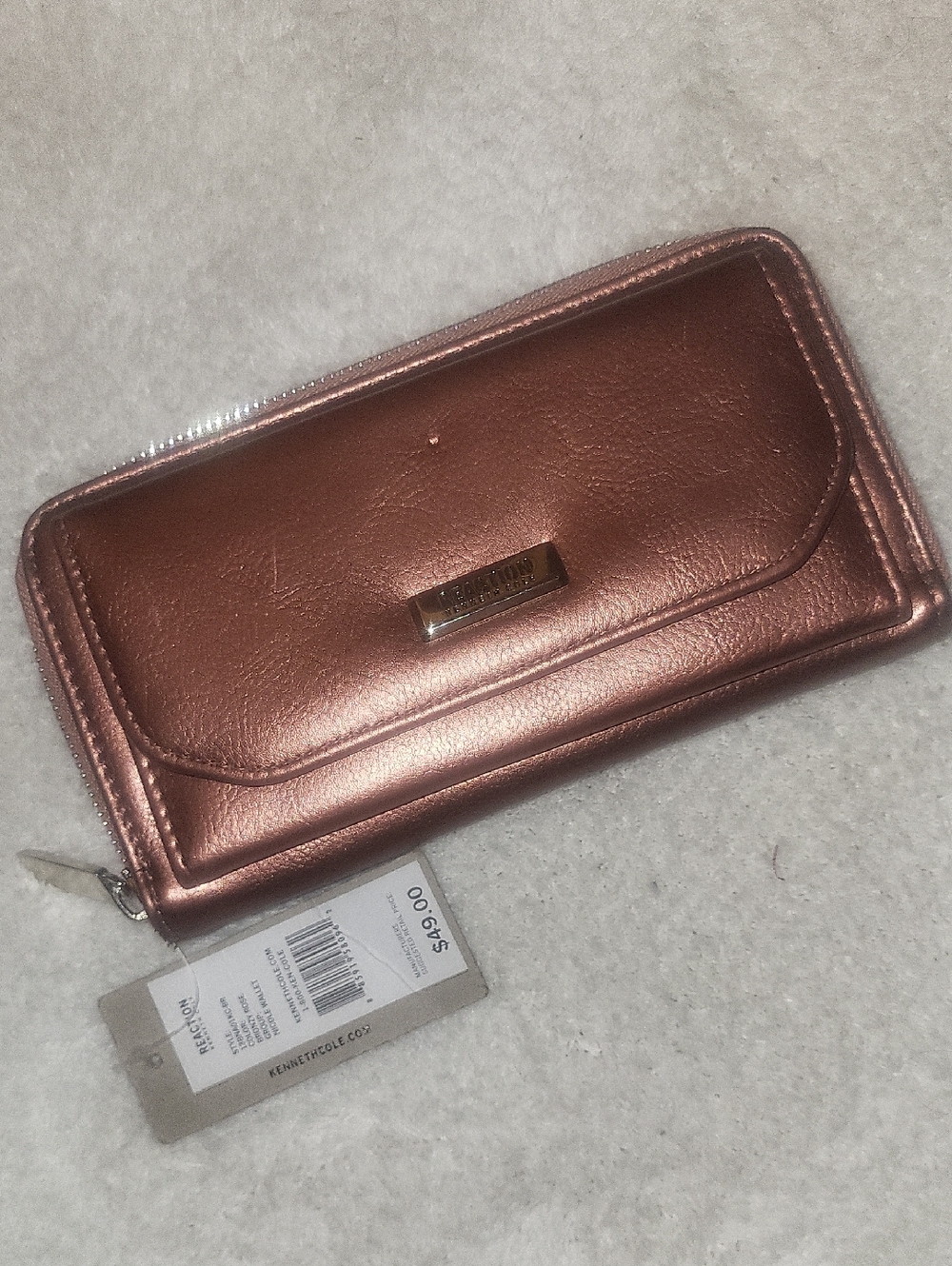 Kenneth Cole Metallic Rose Gold Zip-Closure Wallet